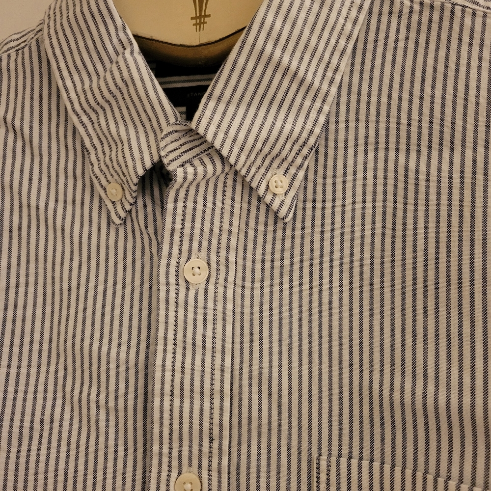 Banana republic dress shirt - Picture 5 of 6
